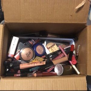 Big box of cosmetics!